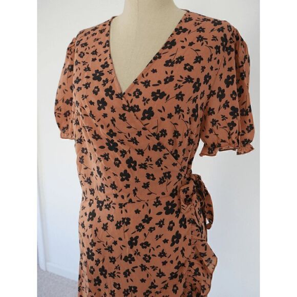 Women's Brown Wrap V Neck Floral Dress with Ruffles M #1656-A4 - Picture 3 of 9